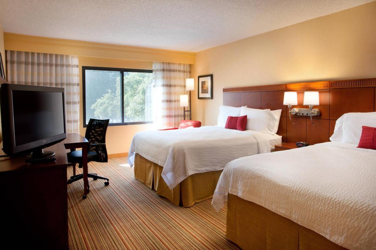Courtyard Sacramento Airport Natomas Otel Dış mekan fotoğraf